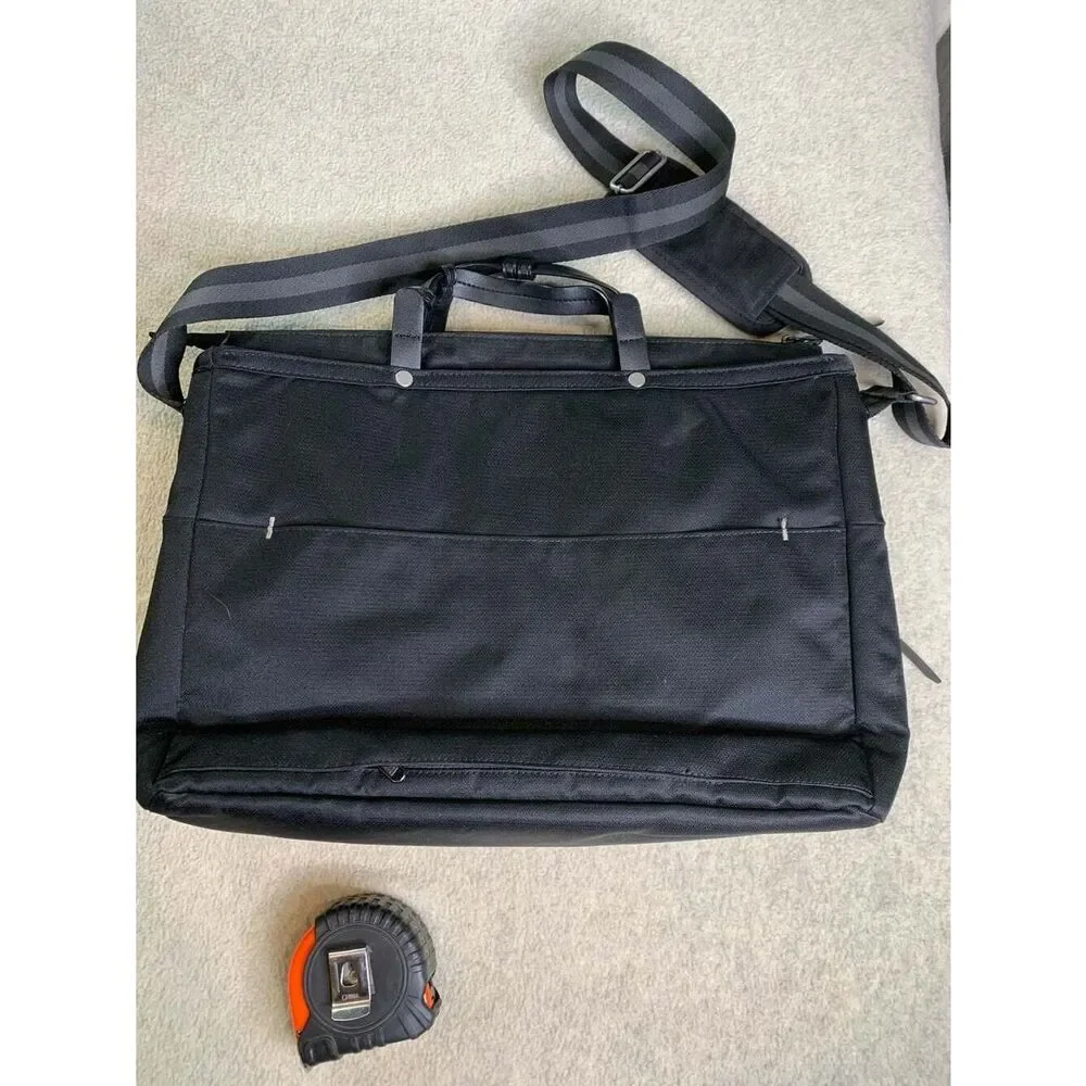 Sherpani Black Laptop Messenger Bag Briefcase Tote with Shoulder Strap